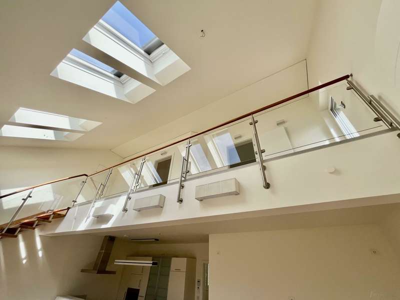 Zugang über Balkon der Nachbarn (gemeinsame Nutzung)