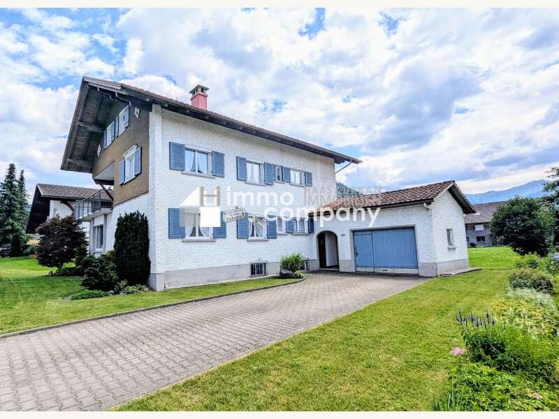 Einfahrt / Garage - Haus Hittisau - Bild 1