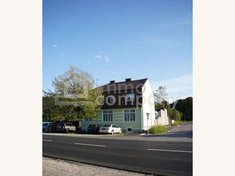 Mehrfamilienhaus Berndorf - Bild 1