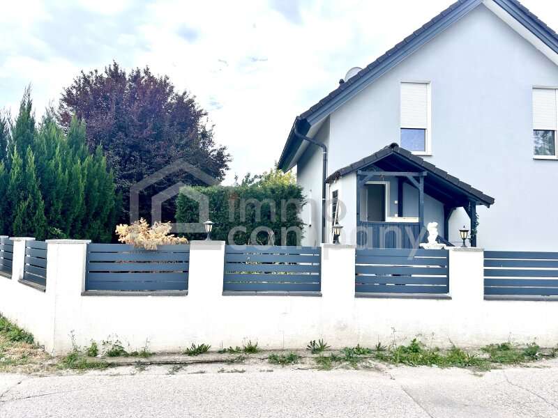 Haus Vorderseite - Einfamilienhaus Groß-Enzersdorf - Bild 1