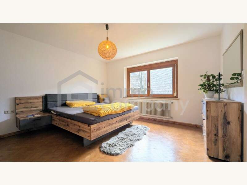 Schlafzimmer 1 - Eigentumswohnung Feldkirch - Bild 1