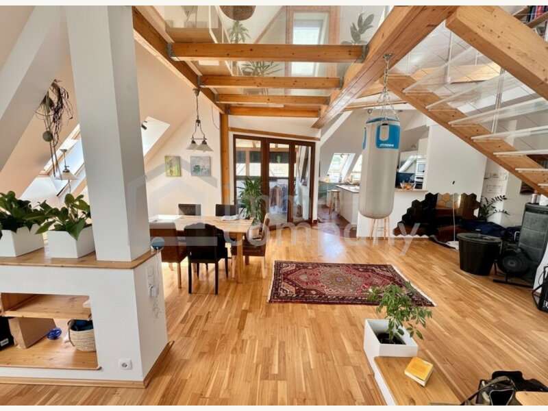 Wohnzimmer - Dachgeschosswohnung Bad Pirawarth - Bild 1