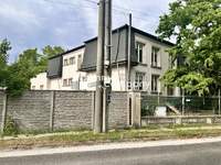 90043 Hamuliakovo - Villa