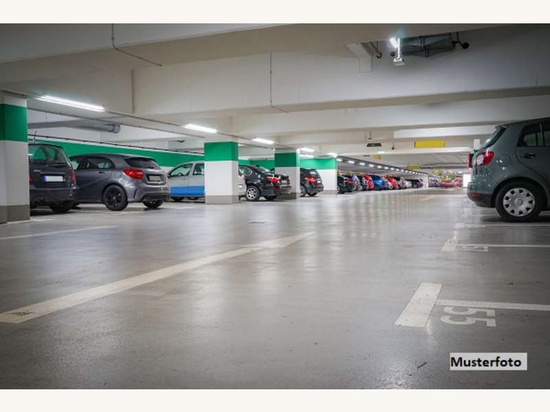 Parkfläche Mäder - Bild 1