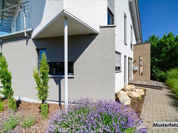 2640 Gloggnitz - Zweifamilienhaus
