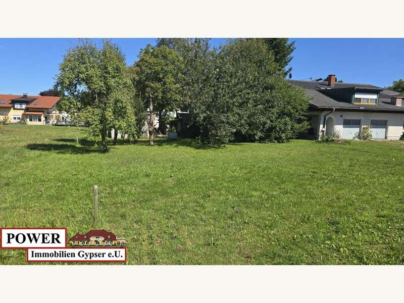 Baugrund Lochen am See - Bild 1